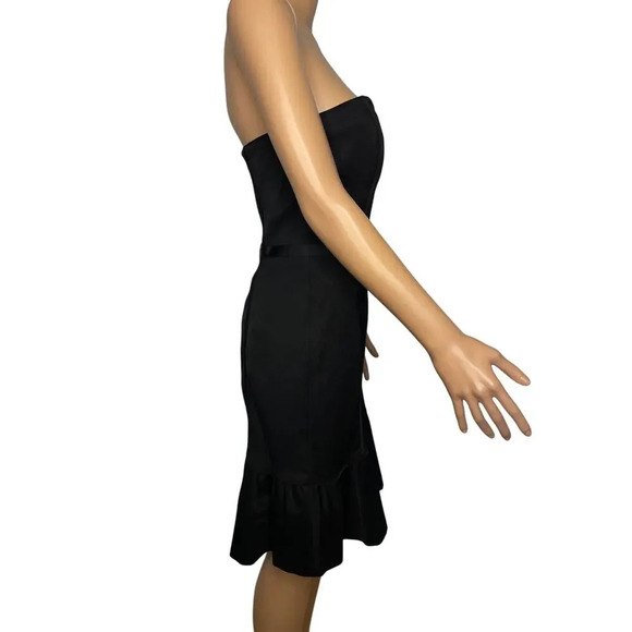 Black House White Market Strapless Faille Ruffled Hem Black Dress size 6 NWT - Picture 4 of 8